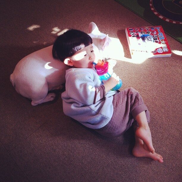 rebenok-i-buldog-3-9924295